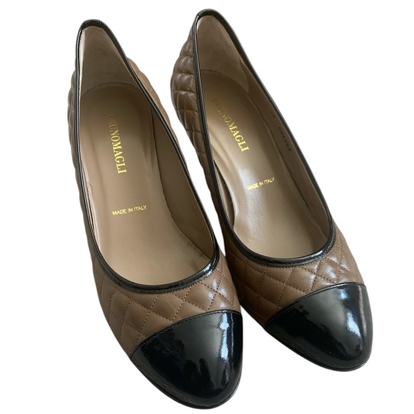 Bruno Magli Quilted Leather Cap Toe Pumps Size 40 EUC - Classic Designer Heels - Picture 4 of 10
